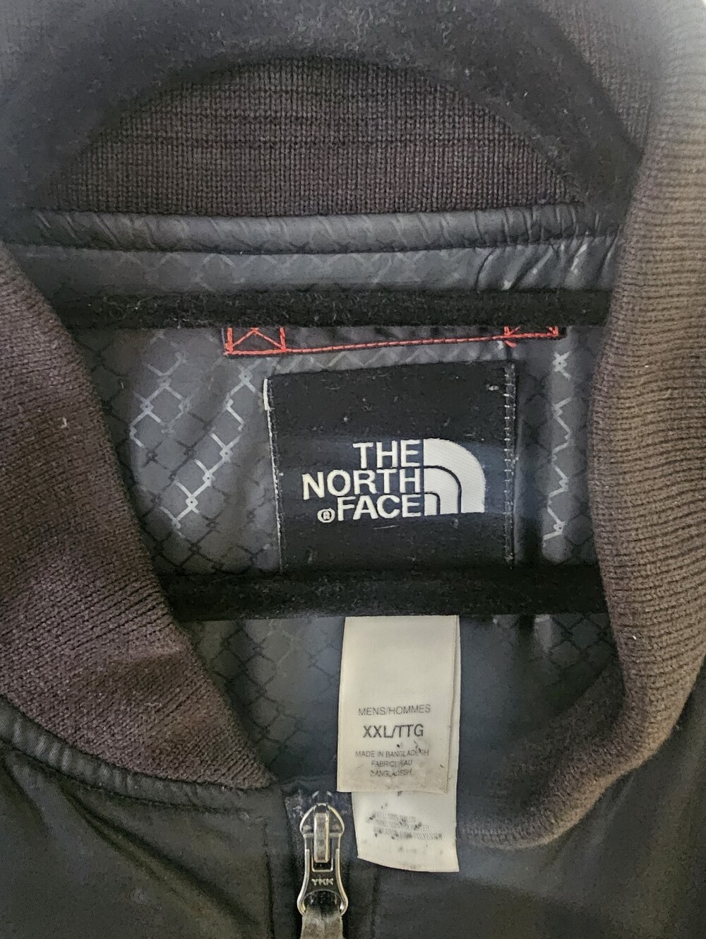 Classic North Face Insulated Black Bomber-Style Jacket - Picture 3 of 3
